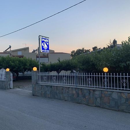 Leventis Apartments Rovies Exterior photo